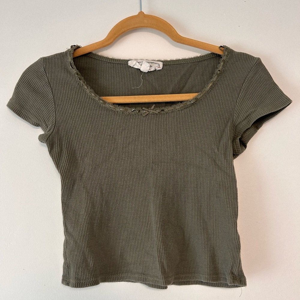 Hippie Rose Green Cropped Fitted T-Shirt